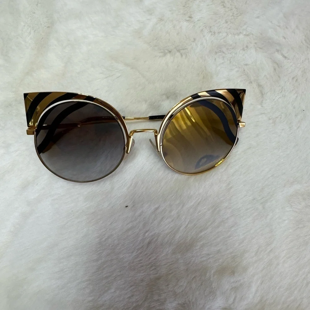 Fendi Stylish Gold Sunglasses case included